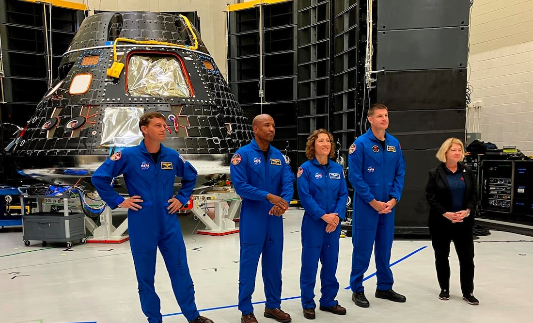 "Volvemos a la Luna después de medio siglo", celebra administrador de la NASA por misión Artemis II. Foto: EFE