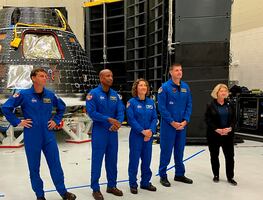 "Volvemos a la Luna después de medio siglo", celebra administrador de la NASA por misión Artemis II