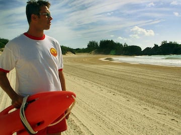 Ofrecen trabajo temporal a salvavidas en Disney World, en Orlando; pagan hasta $310 la hora