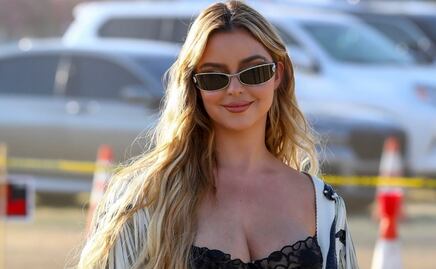 Demi Rose luce un arriesgado bustier transparente en Coachella 