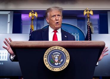 Trump restringe la contratación de extranjeros en el gobierno