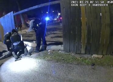 Chicago publica aturdidoras imágenes de asesinato de joven latino