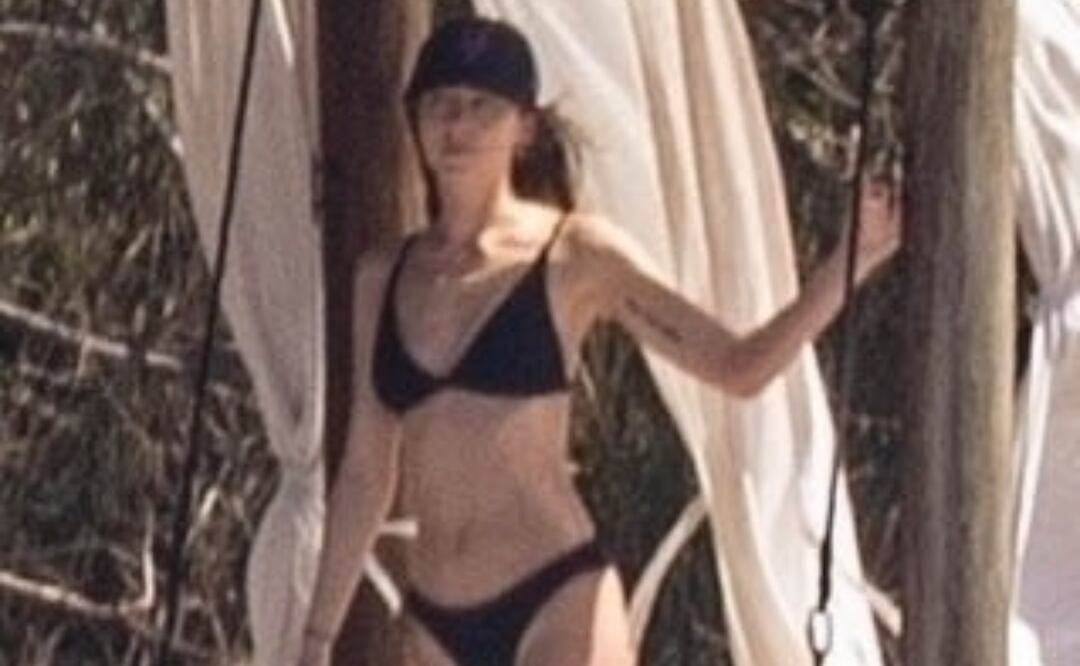 Dakota Johnson luce sensual bikini en Puerto Vallarta con Chris Martin: ¿Olvidaron las críticas a Madame Web? Foto: © 2024 Backgrid/The Grosby Group