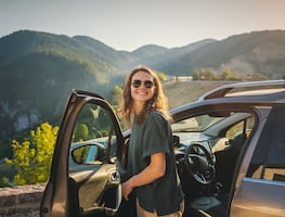 ¿Qué se necesita para rentar un auto como turista en Estados Unidos?