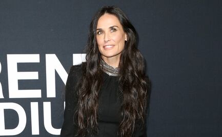 Demi Moore luce 'figura de impacto' en traje de baño a los 59 años