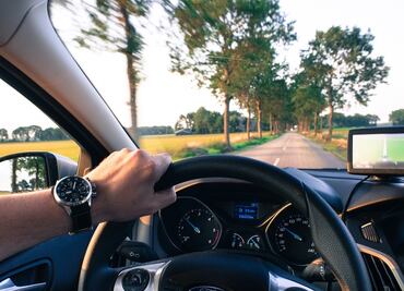 ¿Se puede manejar en Estados Unidos con licencia de México?