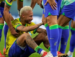 Neymar iguala a Pelé como máximo goleador de Brasil pero deja el Mundial entre lágrimas