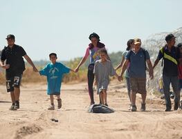 Gobierno de Trump revoca estatus legal de inmigrantes que entraron a EU con CBP  One