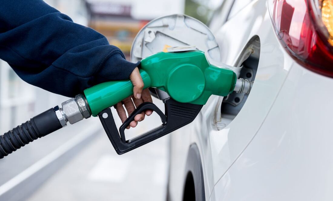 Precio gasolina hoy 25 de septiembre 2023 en México. Foto: iStock / kckate16