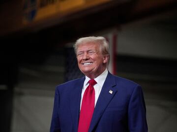 Juez aplaza sentencia de Trump hasta después de las elecciones