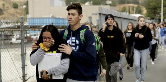 Tiroteo en secundaria de California deja un muerto y 3 heridos