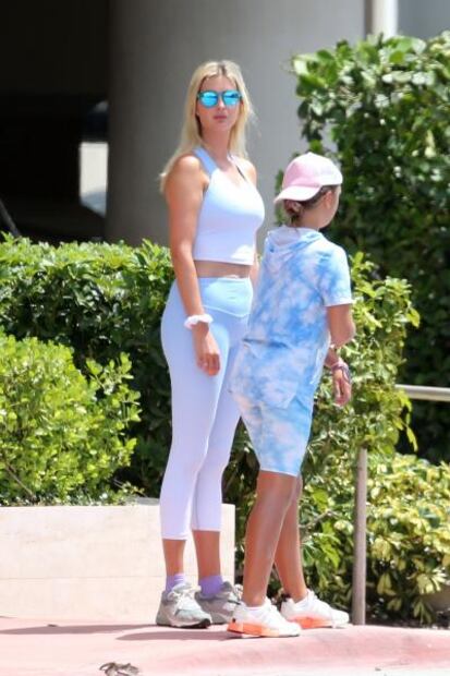 Ivanka Trump deslumbra por Miami con leggings azul cielo 