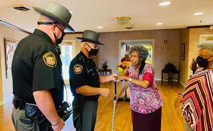 “¡Quiero hablar con su jefe!”, anciana exige hablar con jefe de policía en Ohio