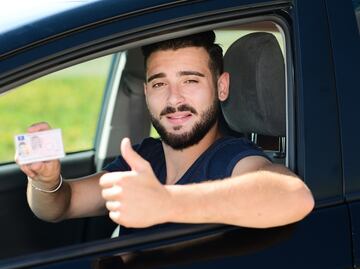 Nueva licencia de conducir para inmigrantes en Illinois. Requisitos y costos