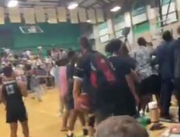 Video. Lanzan tortillas a equipo de basketball en secundaria de San Diego