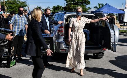 Ivanka Trump reparte comida gratis por Navidad en Miami