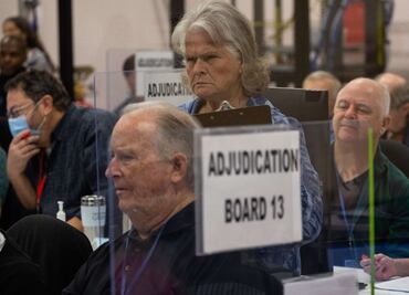 Elecciones intermedias en EU. Problemas con máquinas de voto y papeletas por correo