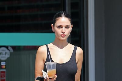 Eiza González presume mini cintura y tatuaje en West Hollywood