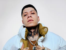 Santa Fe Klan no olvida sus raíces; regresa a su barrio y participa en bailes