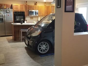 Estaciona su Smart en la cocina para protegerlo de Dorian