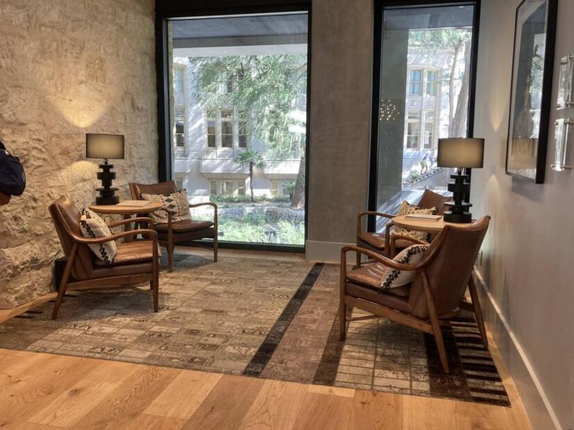 Canopy by Hilton, un hotel lleno de arte a la orilla del Riverwalk en San Antonio