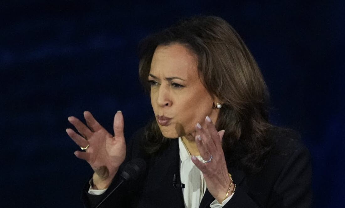 Harris agradece el apoyo de Bad Bunny y Jennifer López tras polémicos comentarios racistas sobre Puerto Rico Foto AP