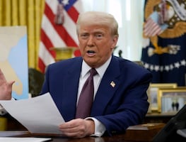 Trump anuncia arancel de 25% a países que compren petróleo venezolano, aunque EU también lo compra