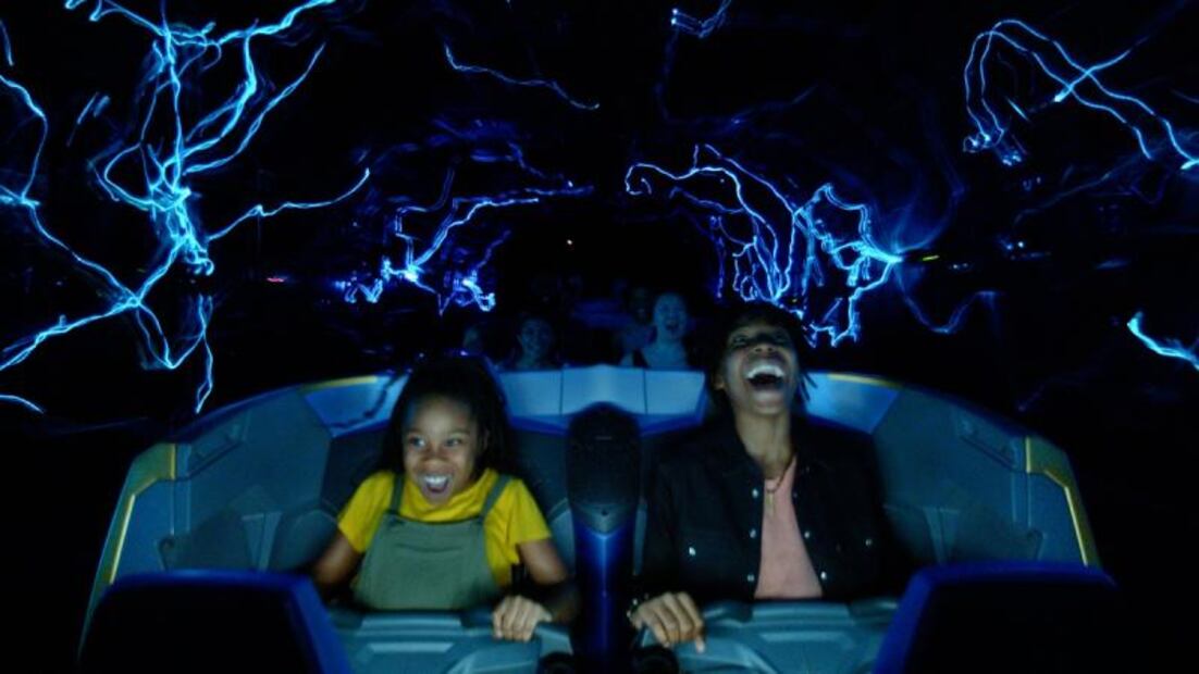 EPCOT estrena montaña rusa inmersiva de Guardianes de la Galaxia: fotos y experiencia