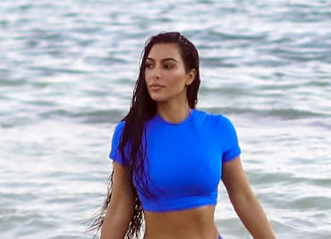 Kim Kardashian y el bikini azul 'de infarto' que lució en el Caribe