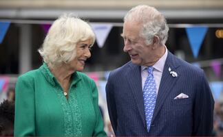 Reina Camila y Rey Carlos preocupan por su delicado estado de salud; ella no mejora y él podría empeorar