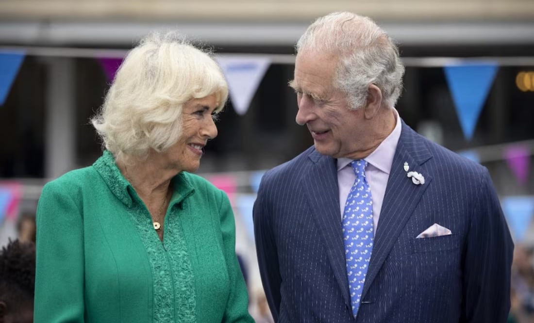 Reina Camila y Rey Carlos preocupan por su delicado estado de salud; ella no mejora y él podría empeorar. Foto: EFE