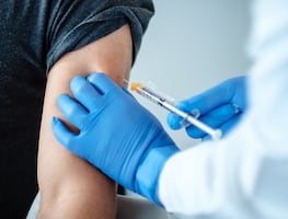 EU se alía con servicios de citas como Tinder para promover la vacunación