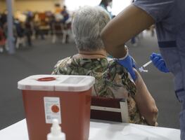 Efectos adversos de la vacuna de AstraZeneca y Johnson & Johnson