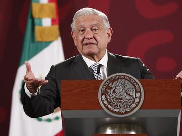 AMLO tacha de "inmoral y vulgar" la orden migratoria de Texas