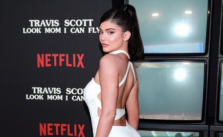 Kylie Jenner presume nuevo look y bikini en la playa