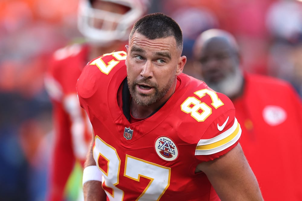 Esposo de Taylor Swift, Travis Kelce, fue víctima de una estafa financiera millonaria. Foto: JAMIE SQUIRE / GETTY IMAGES NORTH AMERICA / Getty Images via AFP)
