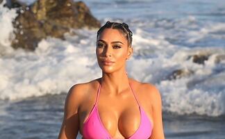 El bikini estampado con el que Kim Kardashian 'robó miradas'