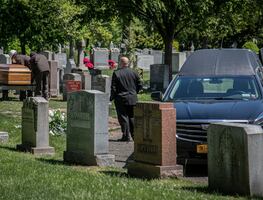 Covid-19. ¿Qué hacer y qué no hacer en un funeral?