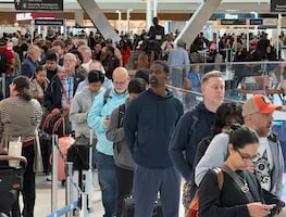 Miles de vuelos retrasados en EU por escasez de controladores: estos son los aeropuertos con más afectaciones