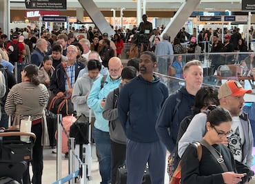 Miles de vuelos retrasados en EU por escasez de controladores: estos son los aeropuertos con más afectaciones
