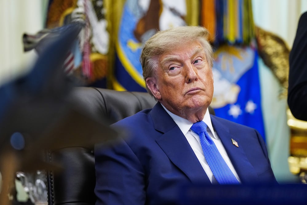 Trump exige reparaciones de guerra a Irán y endurece las negociaciones por el estrecho de Ormuz. Foto: EFE/EPA/BONNIE CASH / POOL