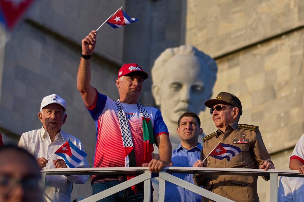 “No somos una amenaza”: el mensaje del nieto de Raúl Castro que desafía a Trump (AP Foto/Ramón Espinosa, archivo)