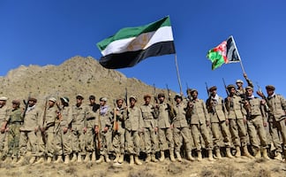 Talibanes lanzan ofensiva contra último bastión afgano