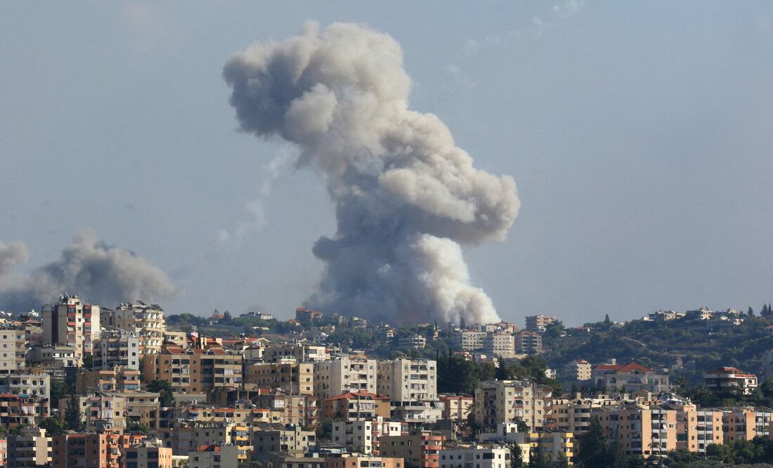 Estados Unidos envía tropas a Oriente Medio y pide a sus ciudadanos abandonar el Líbano (Photo by Mahmoud ZAYYAT / AFP)