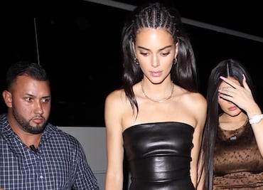 Kendall Jenner delinea su figura con catsuit de cuero en West Hollywood