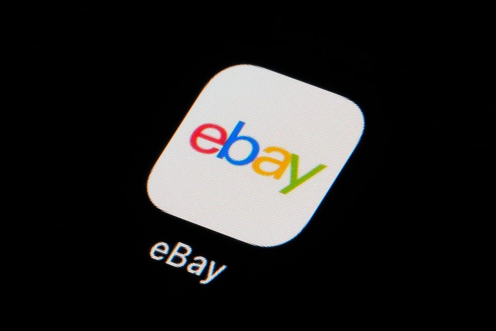 eBay pagará casi 50 millones tras enviar insectos vivos y una corona fúnebre a una pareja. (AP Photo/Matt Slocum, File)