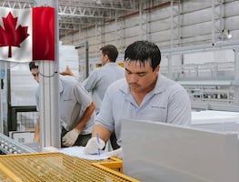 Solicitan en Canadá mexicanos para trabajar en planta de mariscos (sin inglés)