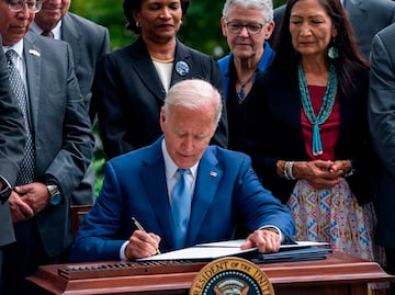 Biden admite sufrimiento indígena en marco del Día de Colón