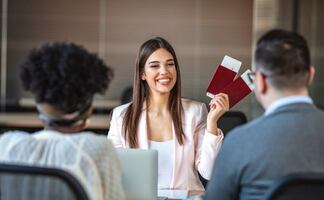 Embajada de EU en México lanza vacante de trabajo como asistente de viajes con salario de $321,000 al año