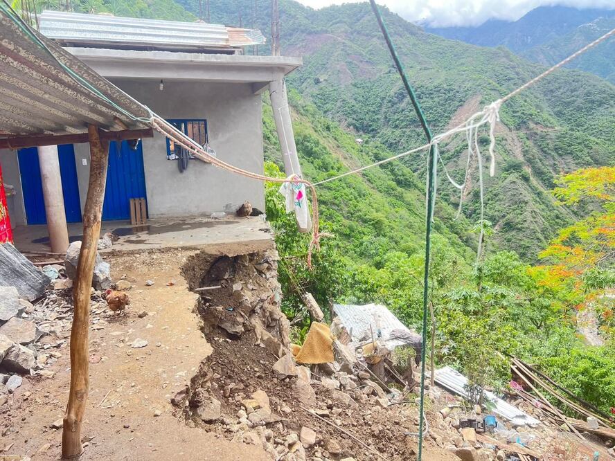 Comunidades afromexicanas exigen declaratoria de desastre por impacto del huracán Erick. Foto EL UNIVERSAL / Edwin Herández